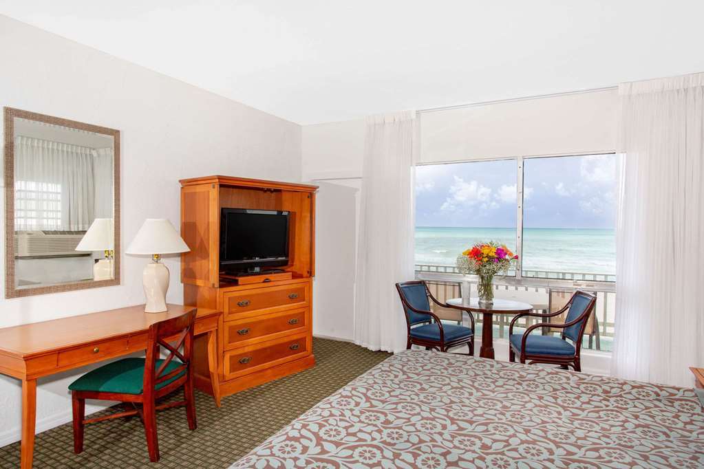 Thunderbird Beach Hotel Sunny Isles Beach Bilik gambar